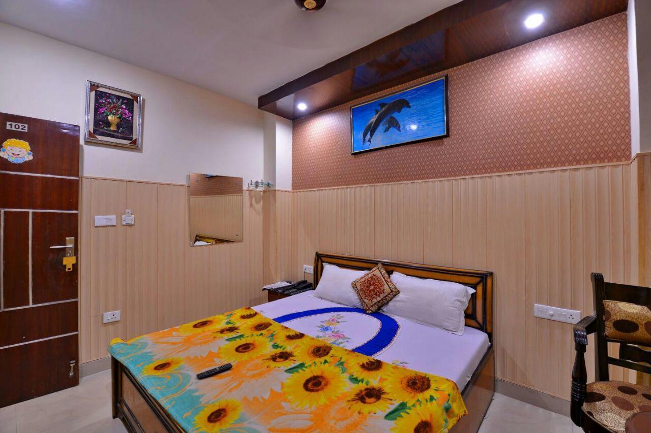 Hotel Dharam Villa Kalka Exterior photo